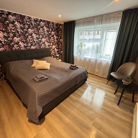 3 Rooms Apartment In Center Alesund Exterior photo